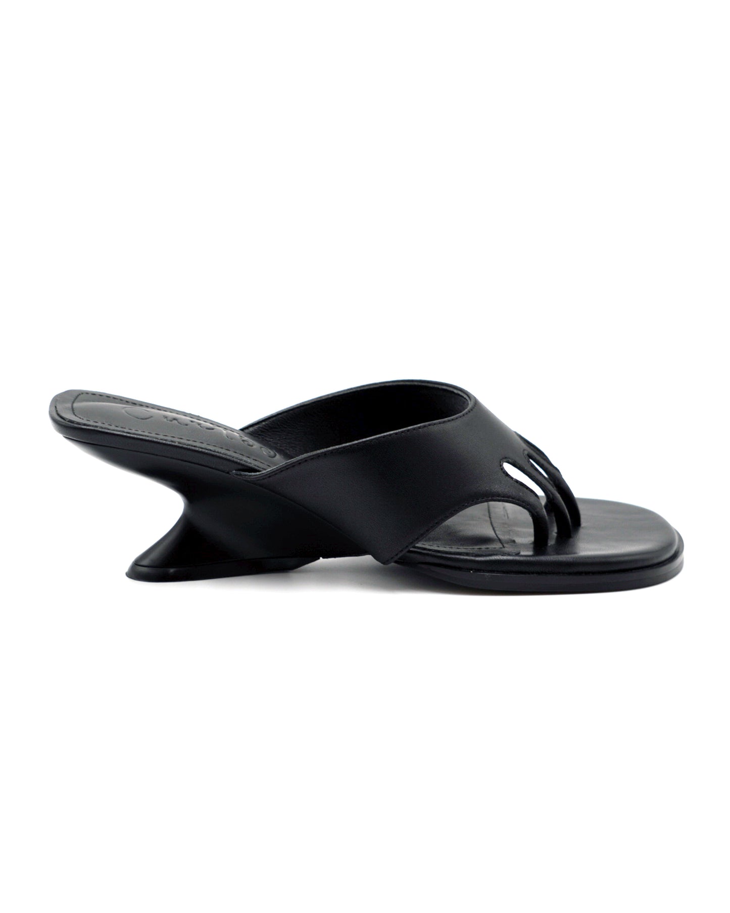 TOE POST WEDGE BLACK